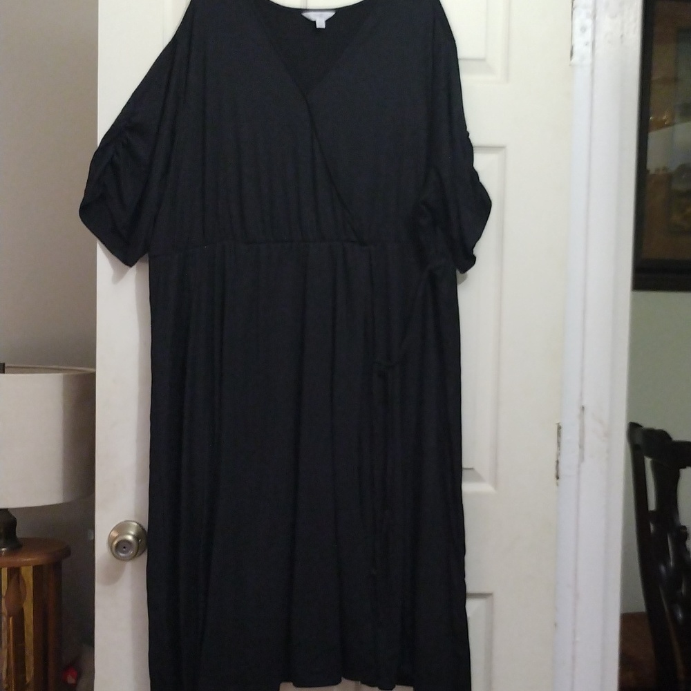 Terra & sky black faux wrap maxi dress size 4x